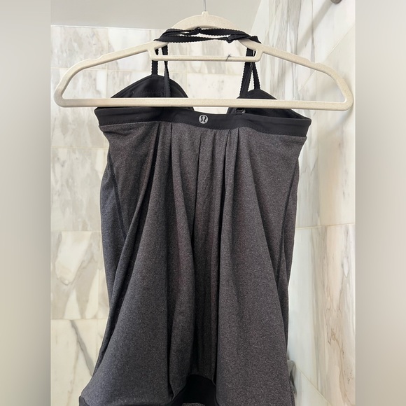 lululemon Pure Focus Convertible Tank - Picture 4 of 8
